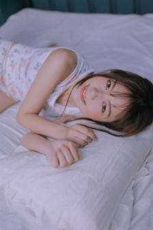 女同学玩裸体聚会